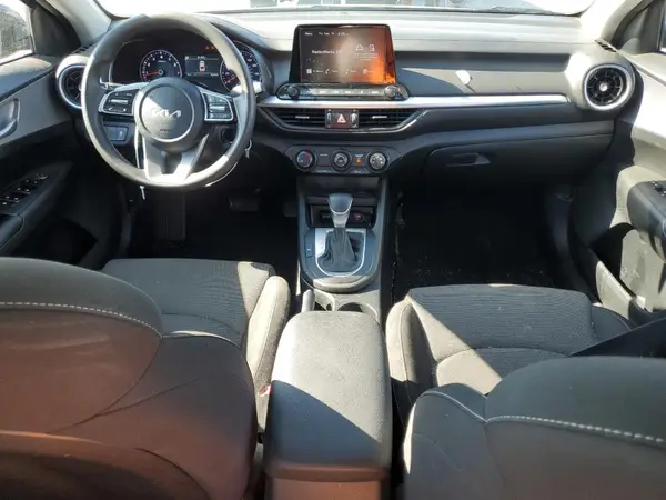 3KPF24AD0RE747051 2024 KIA FORTE - Image 8