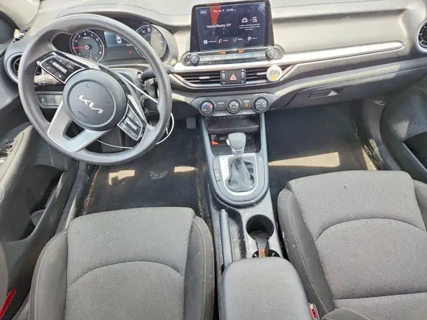 3KPF24AD0RE748734 2024 KIA FORTE - Image 8