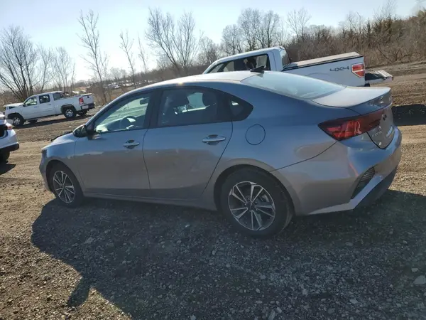 3KPF24AD0RE751861 2024 KIA FORTE - Image 2