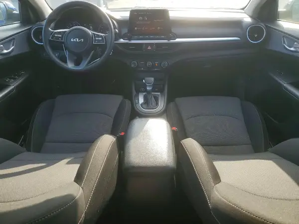 3KPF24AD0RE753304 2024 KIA FORTE - Image 8