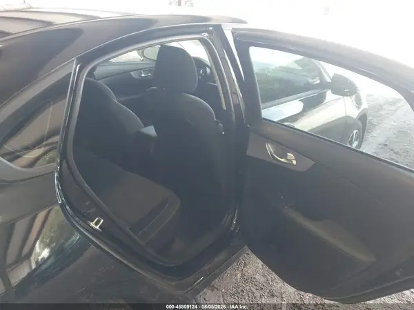 3KPF24AD0RE753948 2024 KIA FORTE - Image 8