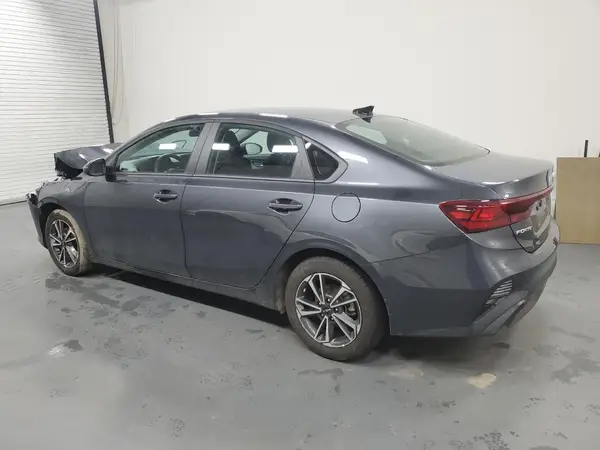 3KPF24AD0RE754078 2024 KIA FORTE - Image 2