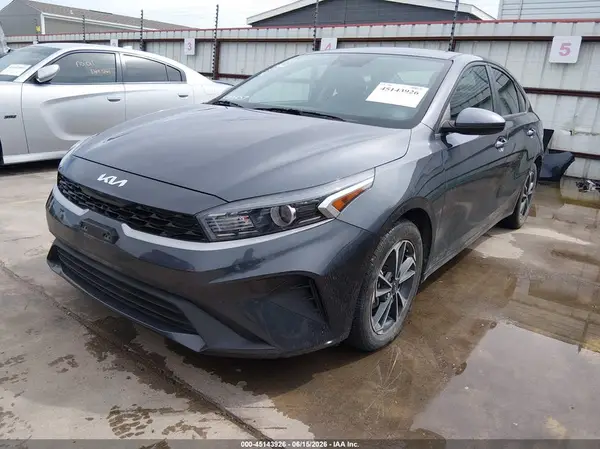 3KPF24AD0RE754209 2024 KIA FORTE - Image 2