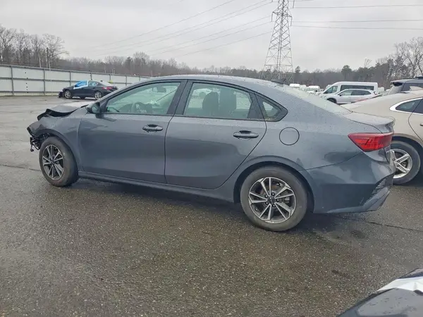 3KPF24AD0RE755571 2024 KIA FORTE - Image 2