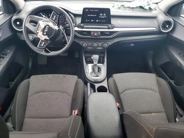 3KPF24AD0RE755571 2024 KIA FORTE - Image 8