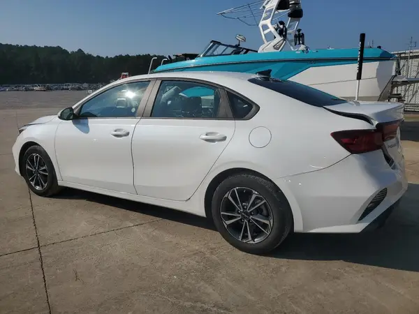 3KPF24AD0RE756459 2024 KIA FORTE - Image 2