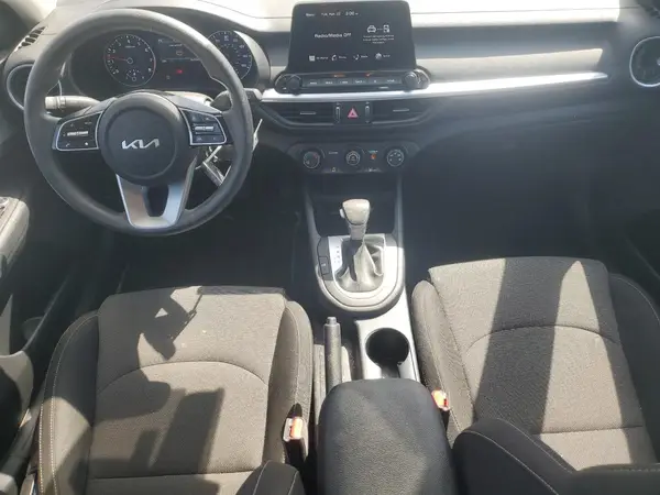3KPF24AD0RE759104 2024 KIA FORTE - Image 8