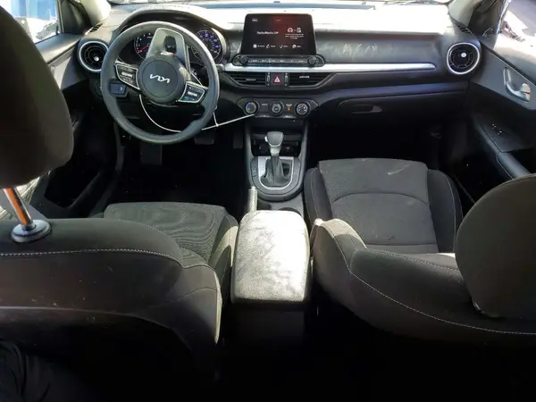 3KPF24AD0RE759927 2024 KIA FORTE - Image 8