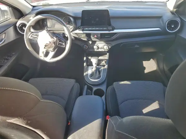 3KPF24AD0RE760074 2024 KIA FORTE - Image 8
