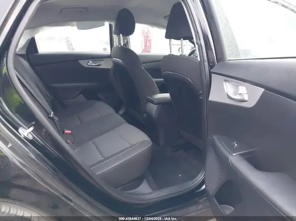 3KPF24AD0RE761760 2024 KIA FORTE - Image 8