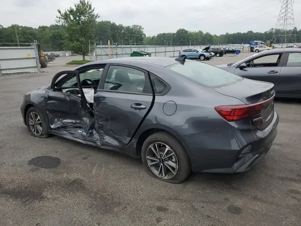 3KPF24AD0RE762035 2024 KIA FORTE - Image 2