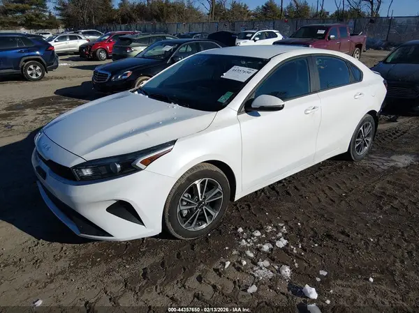 3KPF24AD0RE763332 2024 KIA FORTE - Image 2
