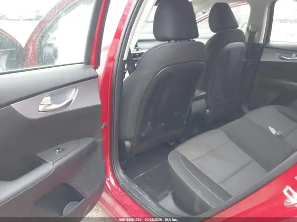 3KPF24AD0RE764349 2024 KIA FORTE - Image 8