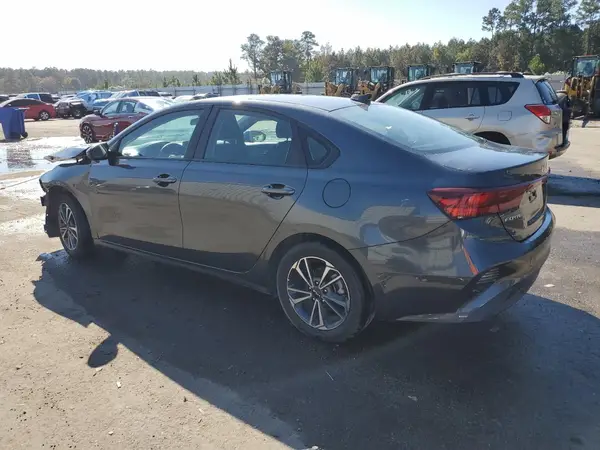 3KPF24AD0RE765467 2024 KIA FORTE - Image 2