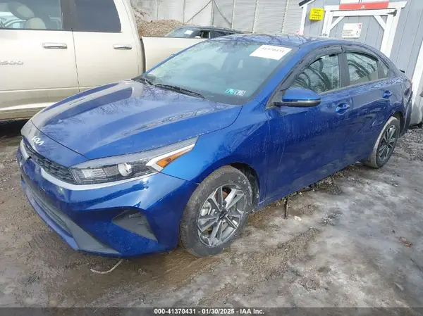 3KPF24AD0RE765517 2024 KIA FORTE - Image 2