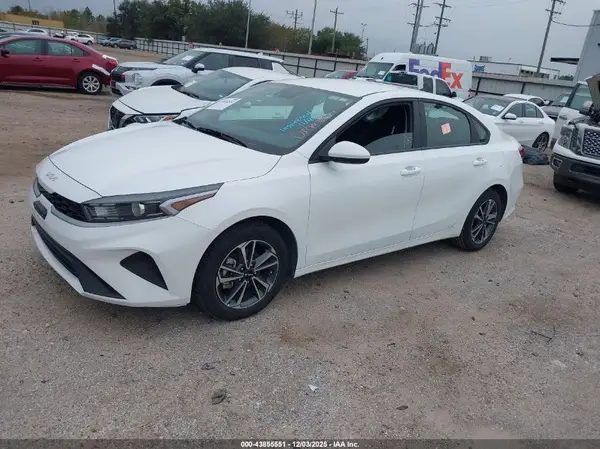 3KPF24AD0RE766067 2024 KIA FORTE - Image 2