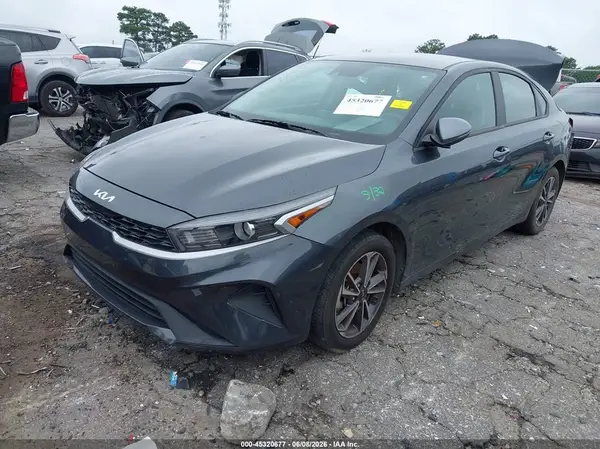 3KPF24AD0RE766277 2024 KIA FORTE - Image 2