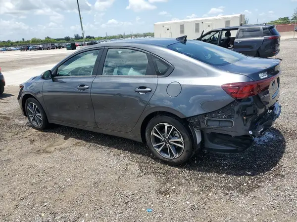 3KPF24AD0RE766280 2024 KIA FORTE - Image 2