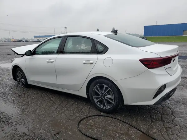 3KPF24AD0RE769051 2024 KIA FORTE - Image 2