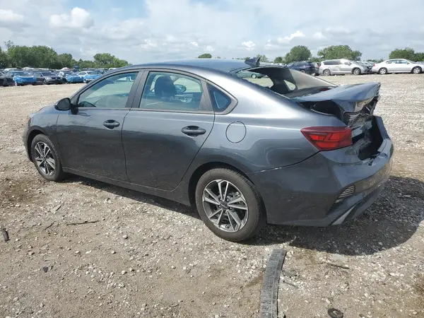 3KPF24AD0RE769082 2024 KIA FORTE - Image 2