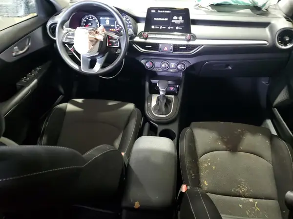 3KPF24AD0RE769373 2024 KIA FORTE - Image 8