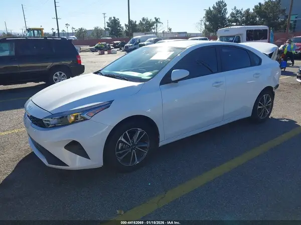 3KPF24AD0RE771589 2024 KIA FORTE - Image 2