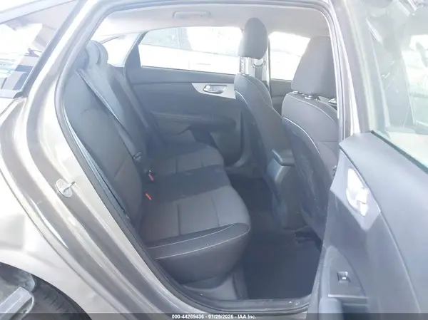 3KPF24AD0RE777313 2024 KIA FORTE - Image 8