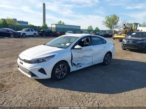 3KPF24AD0RE777392 2024 KIA FORTE - Image 2