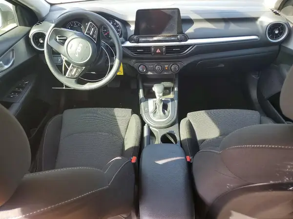 3KPF24AD0RE780180 2024 KIA FORTE - Image 8