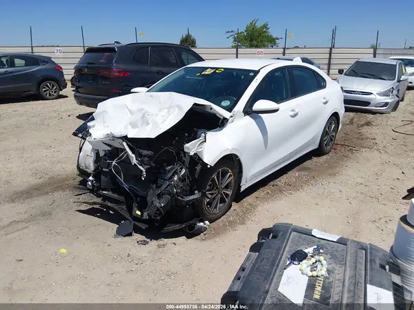 3KPF24AD0RE782995 2024 KIA FORTE - Image 2