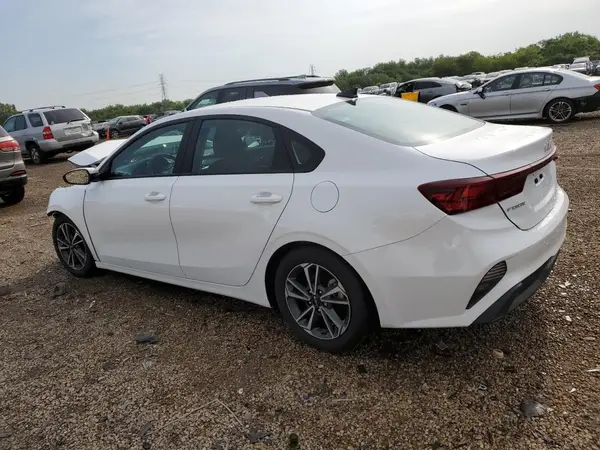 3KPF24AD0RE784794 2024 KIA FORTE - Image 2