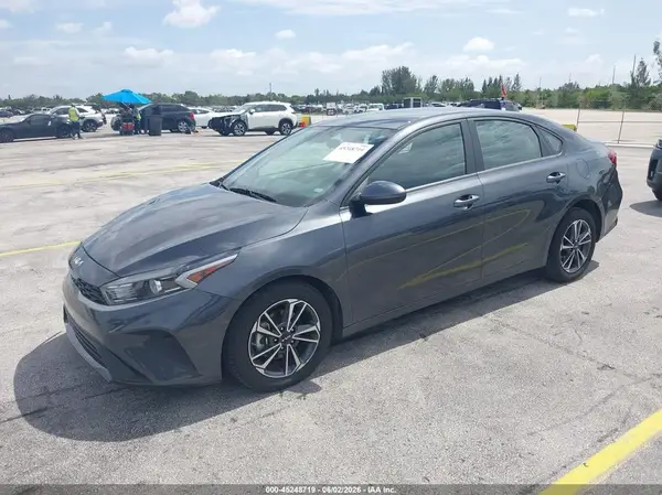 3KPF24AD0RE785587 2024 KIA FORTE - Image 2