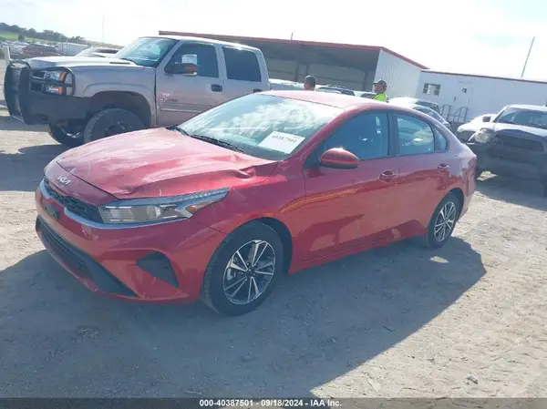 3KPF24AD0RE787128 2024 KIA FORTE - Image 2