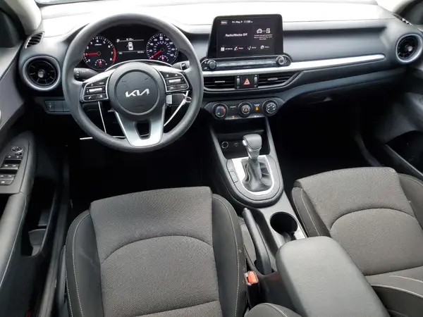 3KPF24AD0RE787548 2024 KIA FORTE - Image 8