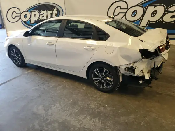 3KPF24AD0RE787727 2024 KIA FORTE - Image 2