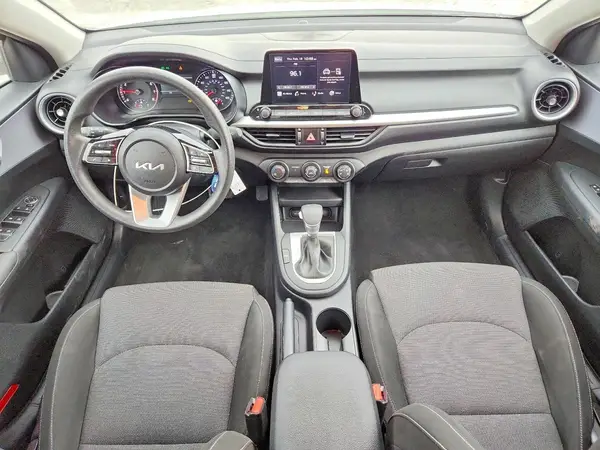 3KPF24AD0RE788473 2024 KIA FORTE - Image 8