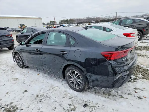 3KPF24AD0RE790644 2024 KIA FORTE - Image 2