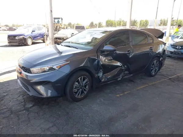 3KPF24AD0RE791521 2024 KIA FORTE - Image 2