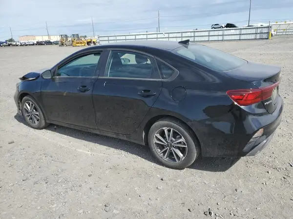 3KPF24AD0RE791843 2024 KIA FORTE - Image 2