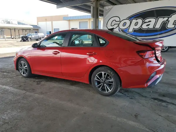 3KPF24AD0RE792555 2024 KIA FORTE - Image 2