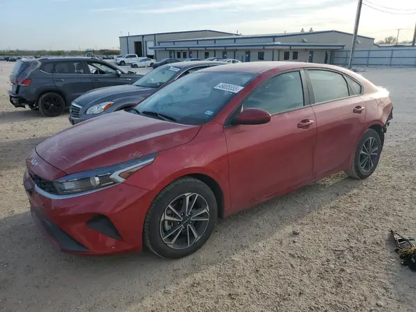 3KPF24AD0RE792989 2024 KIA FORTE - Image 1