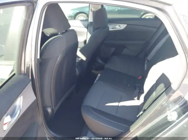 3KPF24AD0RE794788 2024 KIA FORTE - Image 8