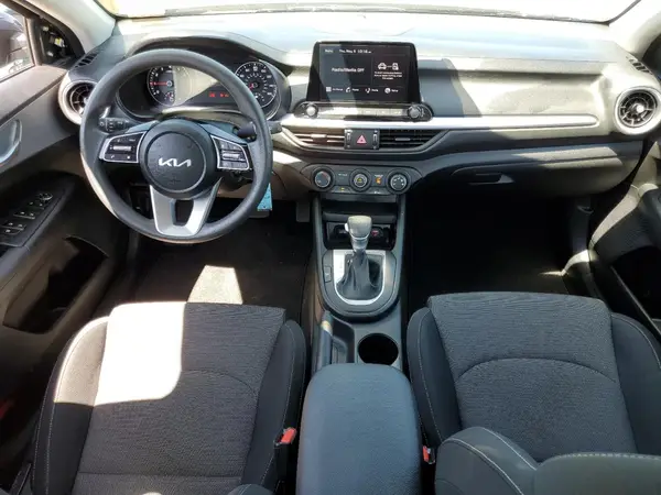 3KPF24AD0RE795567 2024 KIA FORTE - Image 8
