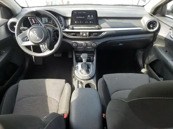 3KPF24AD0RE800038 2024 KIA FORTE - Image 8
