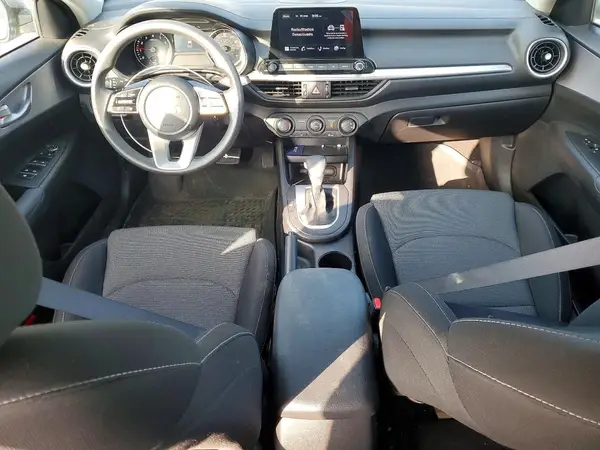 3KPF24AD0RE800069 2024 KIA FORTE - Image 8