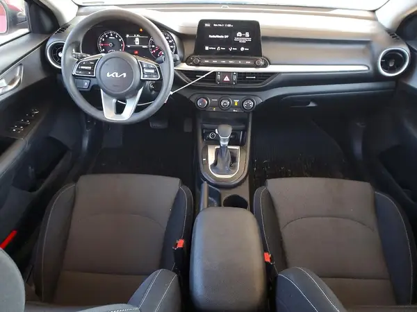 3KPF24AD0RE805921 2024 KIA FORTE - Image 8