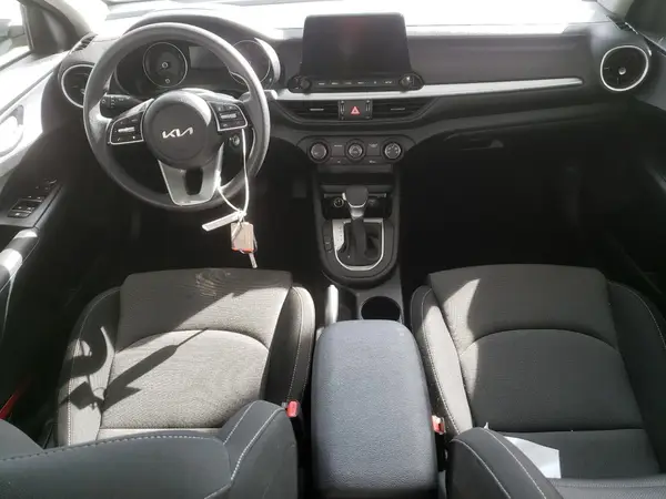 3KPF24AD0RE807684 2024 KIA FORTE - Image 8