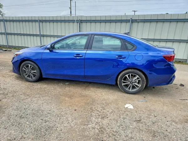 3KPF24AD0RE809287 2024 KIA FORTE - Image 2