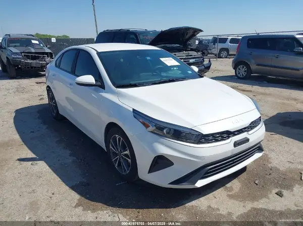 3KPF24AD0RE809371 2024 KIA FORTE - Image 1