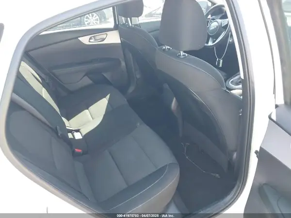 3KPF24AD0RE809371 2024 KIA FORTE - Image 8